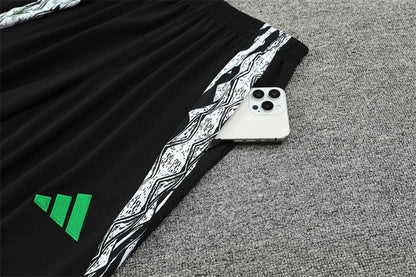 Uit 24/25 Trainingspak tenue