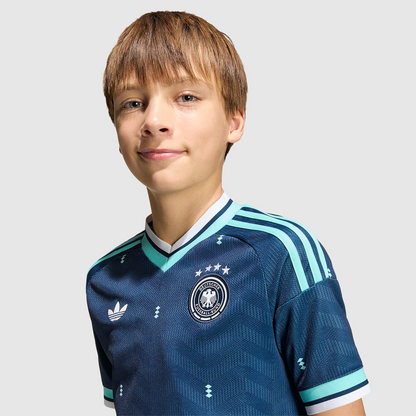 Uittenue 26/27 Kinder T-shirt Set