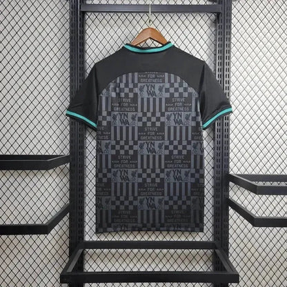 X LeBron 24/25 herenshirt