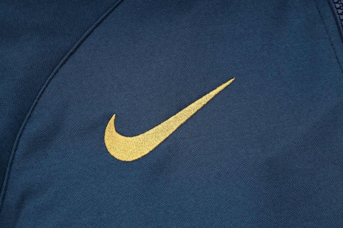 Tracksuit Kit