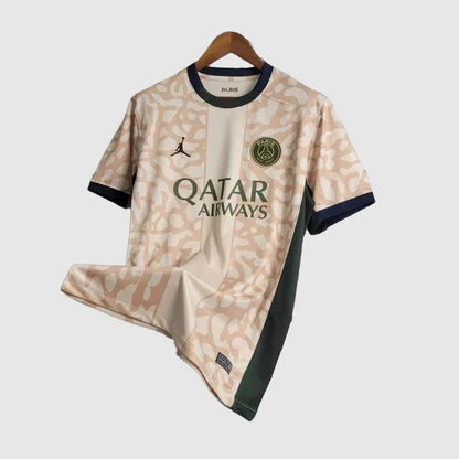 4 23/24 Uitshirt heren