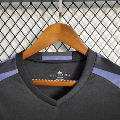 Retro Uitshirt 2016/17 Lange Mouw