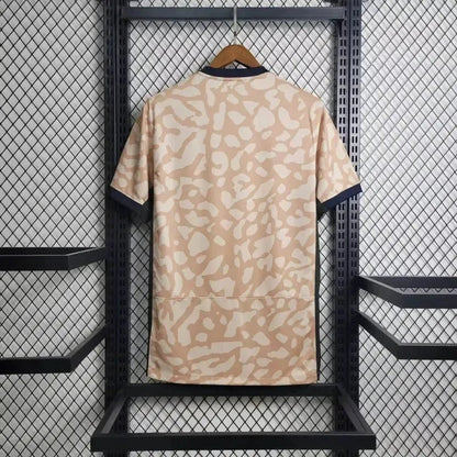 4 23/24 Uitshirt heren
