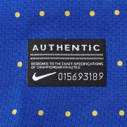 Retro Uitshirt 2010