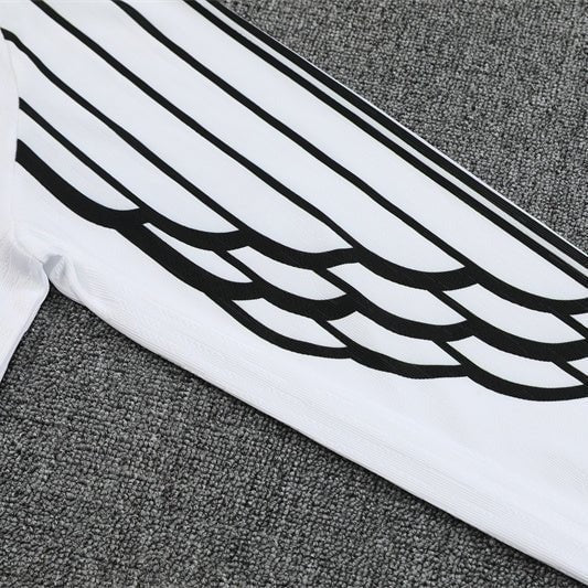 25/26 Tracksuit Kit